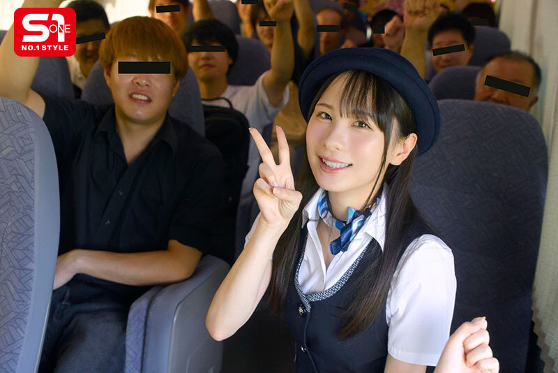 和「有柔嫩乳房的车掌小姐」进行48小时之旅，「浑圆巨乳」让素人男子大暴走...