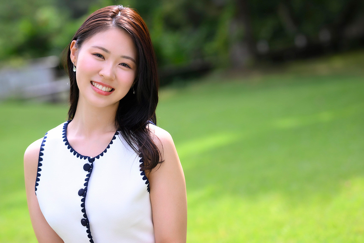 「巨乳原石美人妻」诱惑出道，「透明又纯白的火辣胴体」太吸睛！