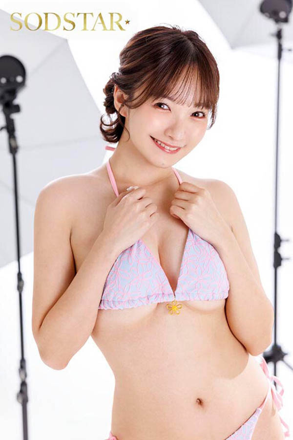 对「SOD美乳艺能人」的即刻插入！在这些地方全都要中出...