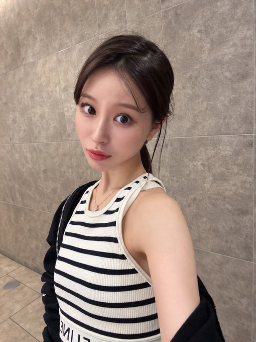 悲报！21岁C罩杯美乳美少女「白石奈美」下个月AV引退！自曝好想再继续拍...